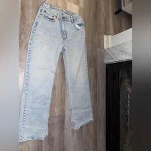 Abercrombie and Fitch the 90s Relaxed Jean High Rise, Curve Love size 28s
